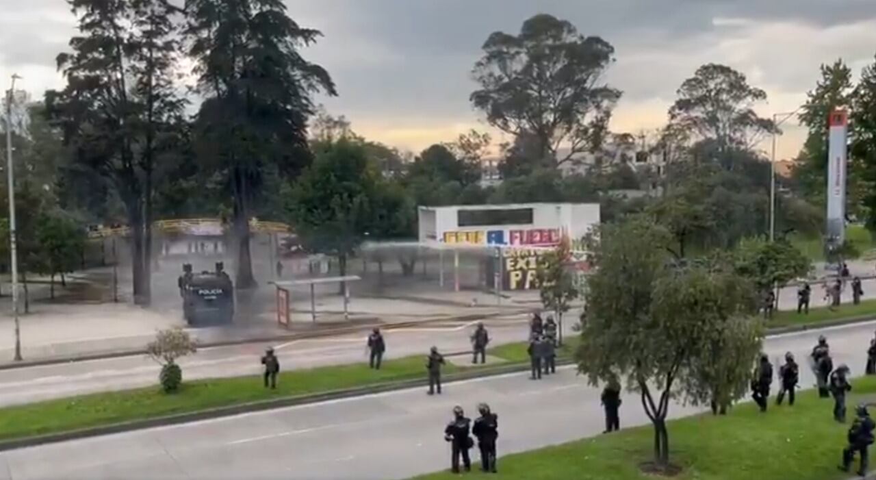 Agentes del ESMAD en la Universidad Nacional