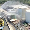 Gracias al trabajo continuo y el apoyo incluso de empresas privadas se logró controlar el incendio en Barranquilla.