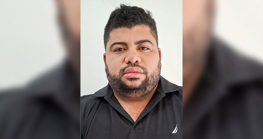 El funcionario fue capturado por miembros de la Dijín luego de una investigación que duró aproximadamente año y medio. Ahora deberá responder ante la Justicia por varios delitos. 