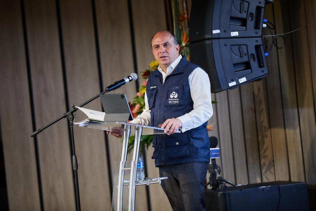 Carlos Camargo Asis, defensor de Pueblo