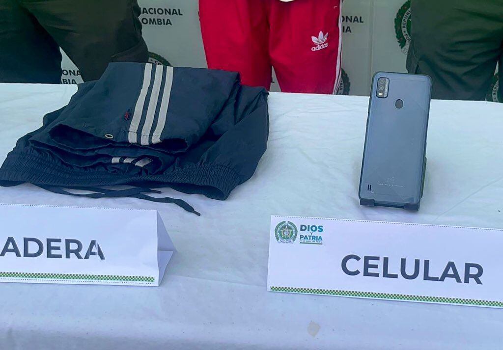 Al capturado le hallaron el celular de la víctima.