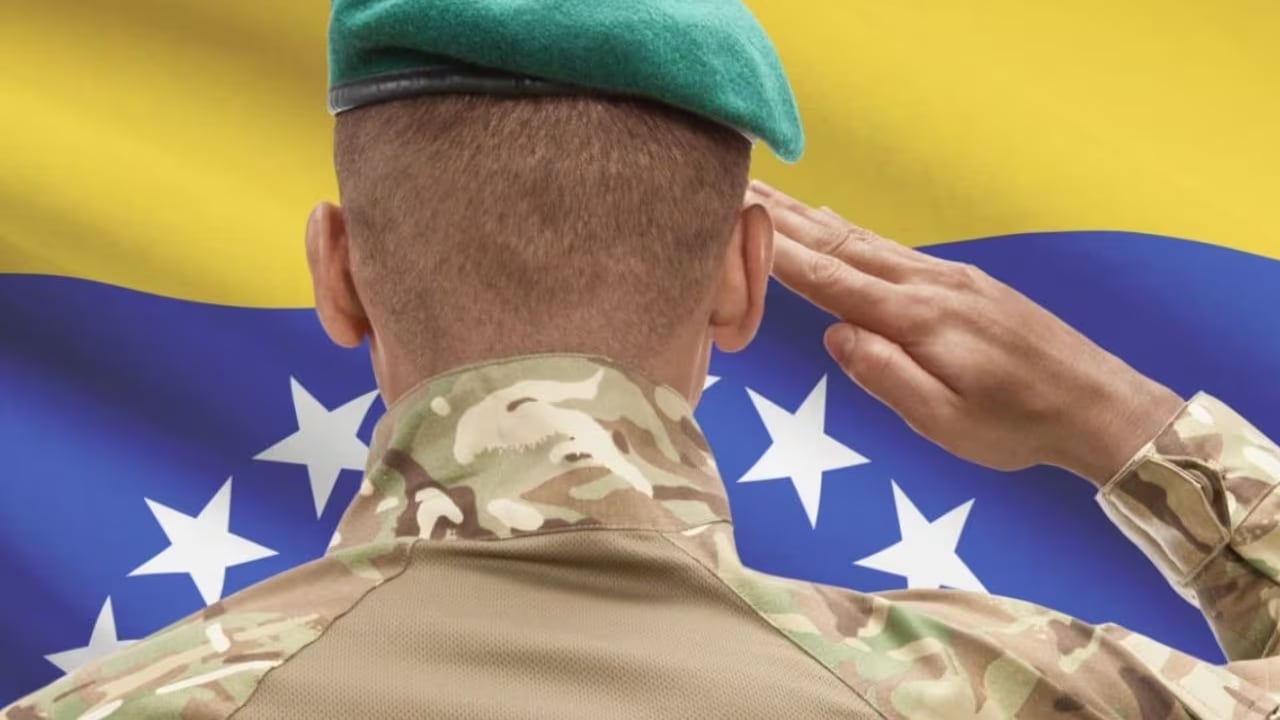 En 2018, Ojeda Moreno fue degradado y expulsado de la Fuerza Armada Nacional Bolivariana (Fanb) sin un juicio previo, como parte de una serie de medidas represivas adoptadas por el régimen de Maduro contra quienes se oponían a él. Este presunto secuestro resalta la continua persecución política y la violación de los derechos humanos en Venezuela bajo el gobierno autoritario de Maduro.