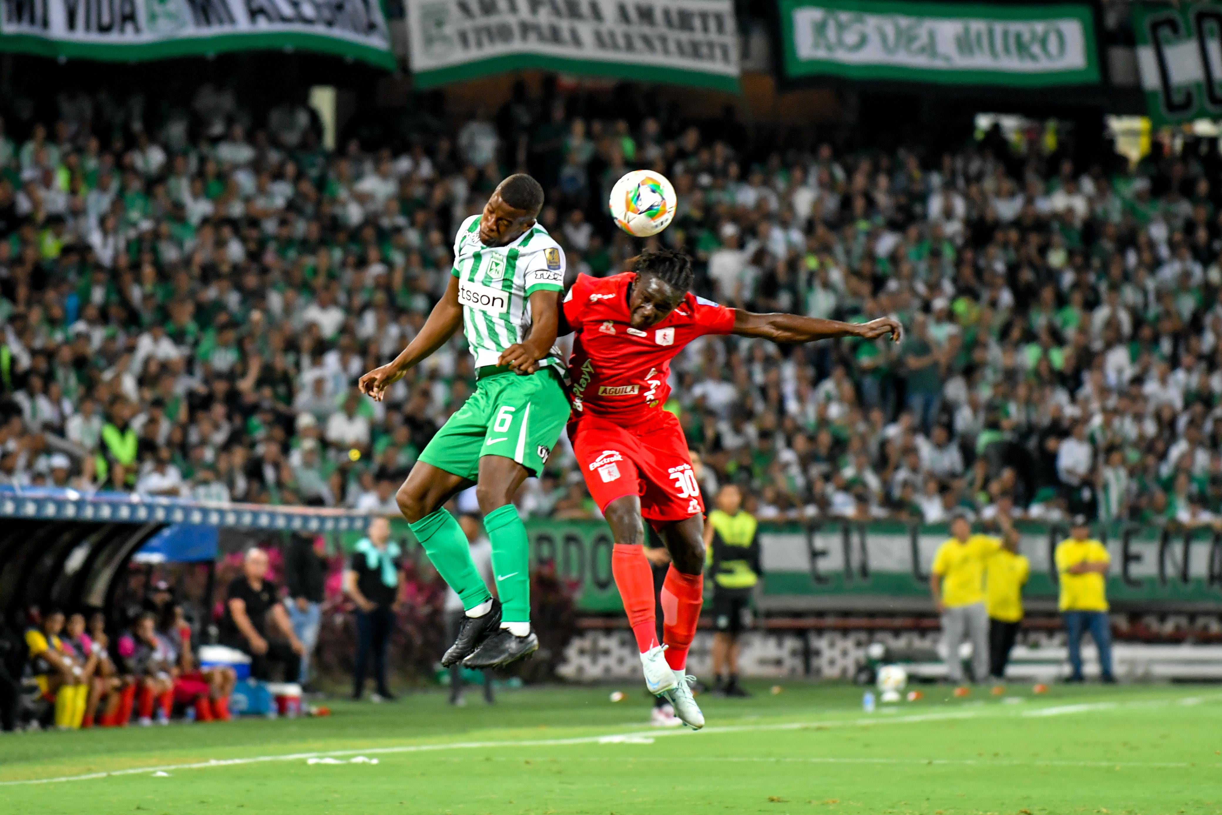 Clásico Nacional vs. América en el Atanasio Girardot.