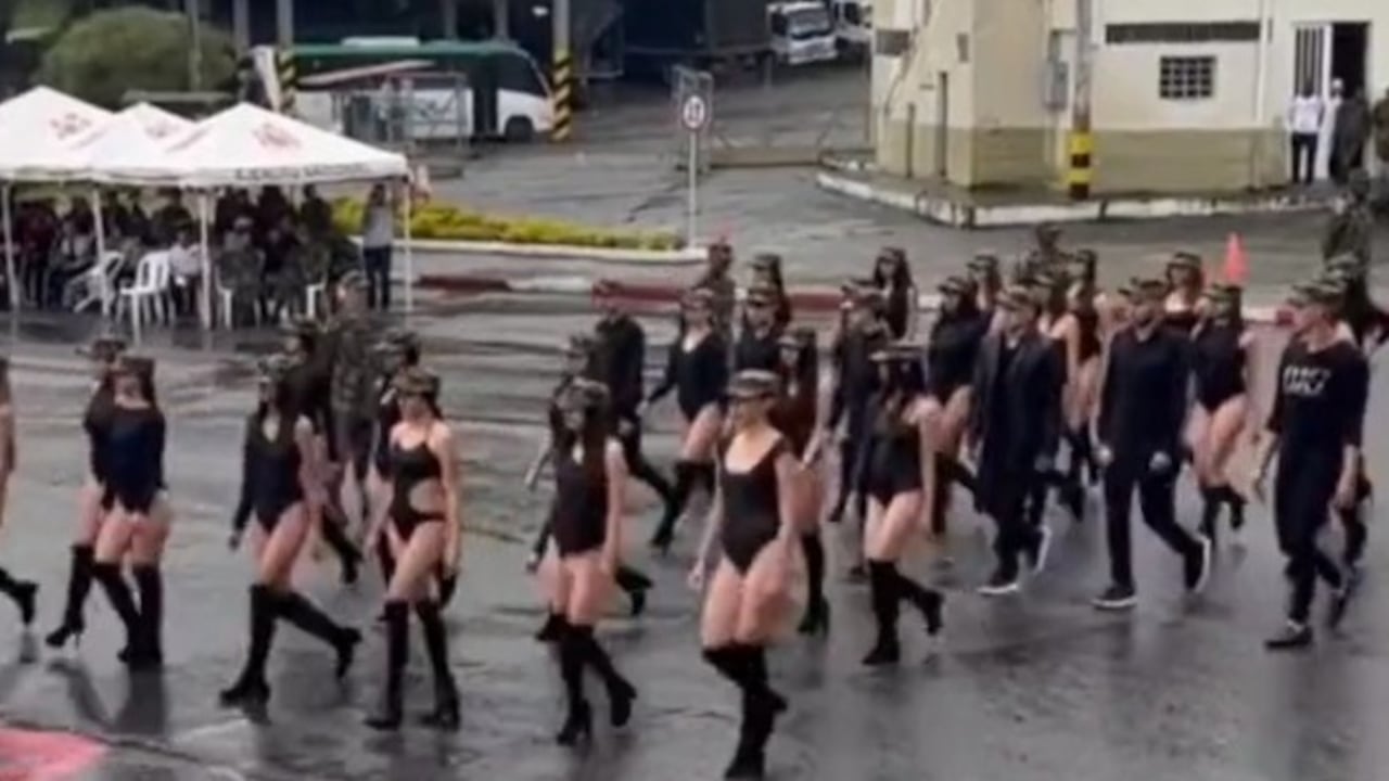 El desfile generó indignación en redes sociales. Foto: Twitter @VelandiaZuluaga