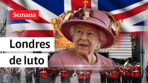 En Inglaterra se decretaron 10 días de duelo por la muerte de la reina Isabel II, que murió este jueves. Así está a esta hora Lóndres donde miles de personas la despiden #SemanaNoticias
