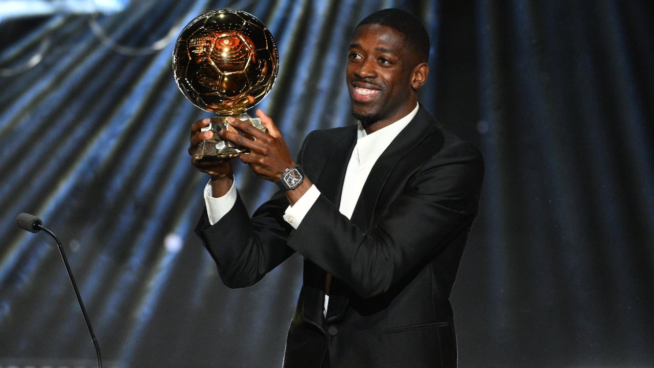 Ousmane Dembélé con el Balón de Oro 2025.