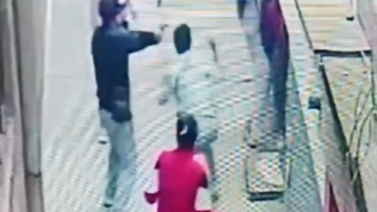 La comunidad del barrio La Florida en el municipio de Soacha piden que se capturen a las cuatro personas que aparecen en el video difundido en redes sociales.