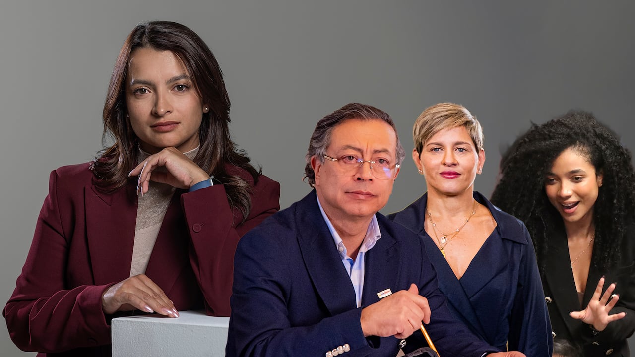 La hija del presidente Andrea Petro, acompañada de su padre Gustavo Petro, Verónica Alcocer y Juliana Guerrero.