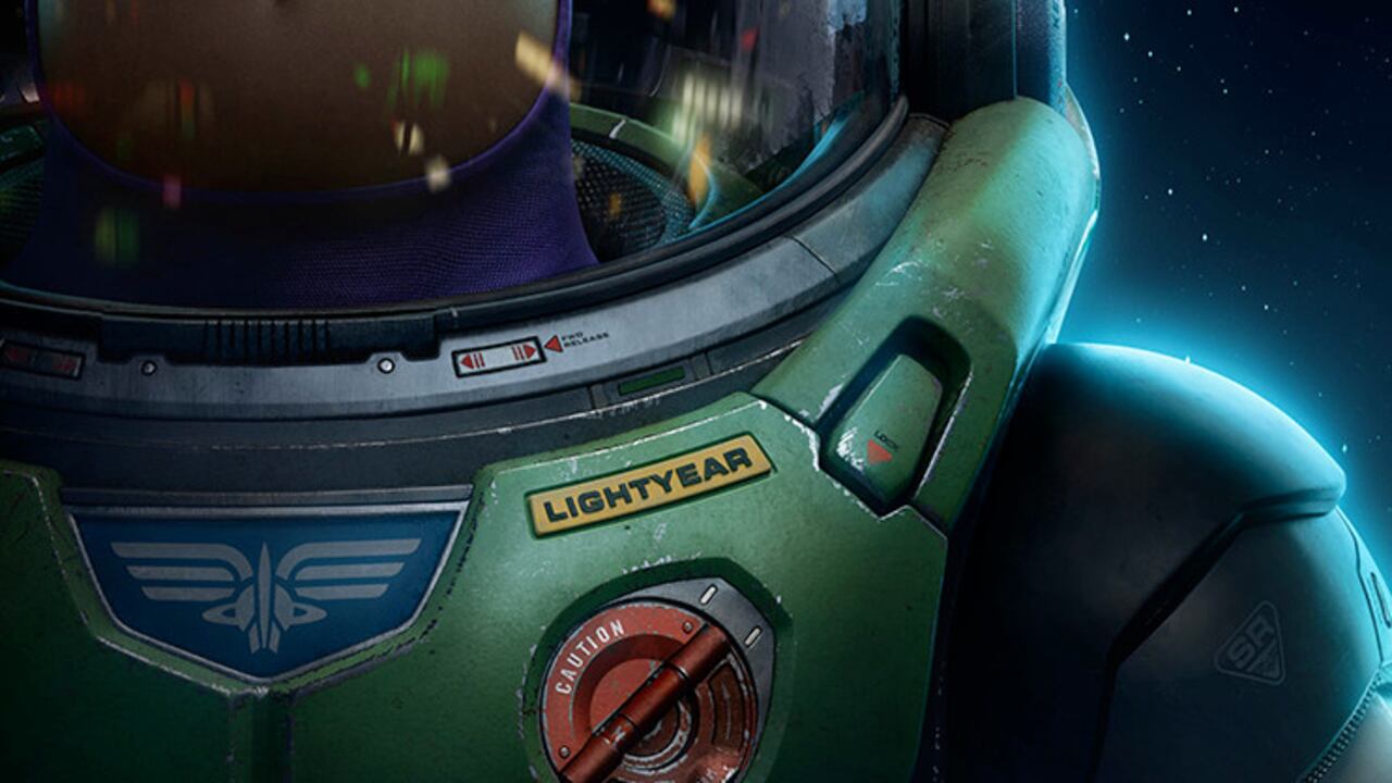 Afiche promocional de Lightyear, el personaje de Toy Story que tendrá su película en solitario