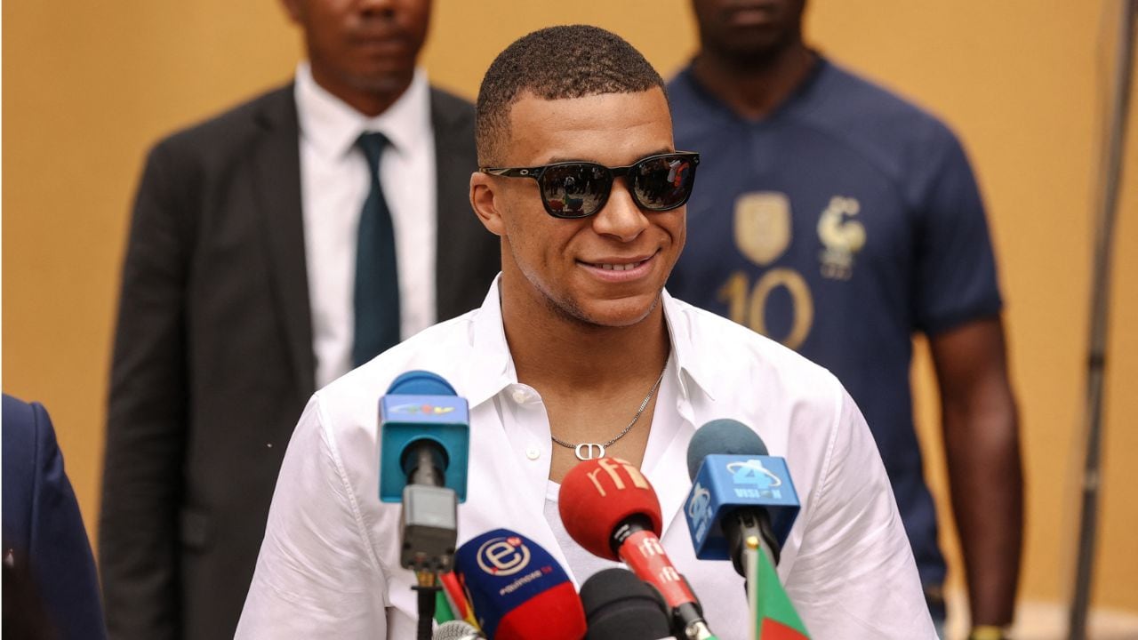 El delantero se encuentra en vacaciones en Camerún.