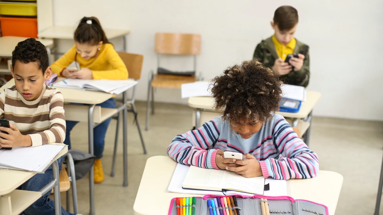 El esfuerzo económico de los padres en educación va más allá de las matrículas, los útiles y los uniformes.