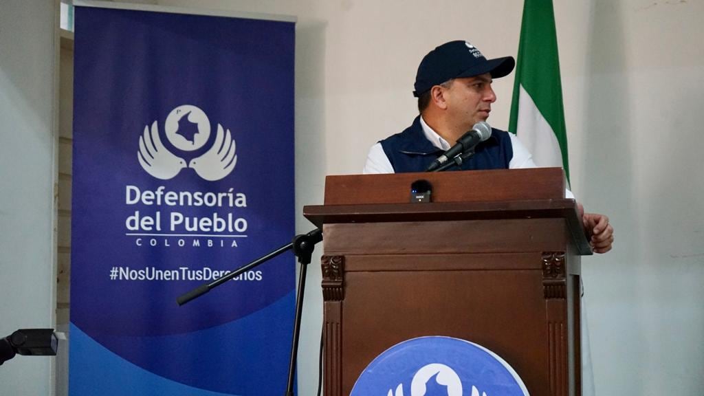 Defensor del Pueblo, Carlos Camargo