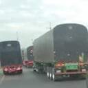 Los militares colombianos contribuyen a la seguridad de los transportadores que tienen como misión movilizar las cargas de café desde la capital de Nariño hacia el centro del país.