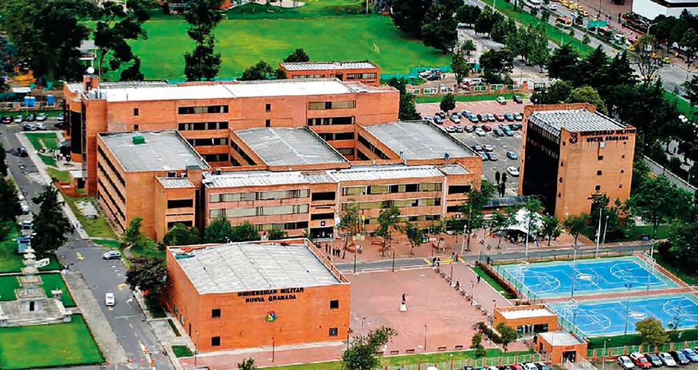  El rector en la Universidad Militar Nueva Granada es elegido cada cuatro años por el consejo superior de la institución, conformado por 11 miembros.