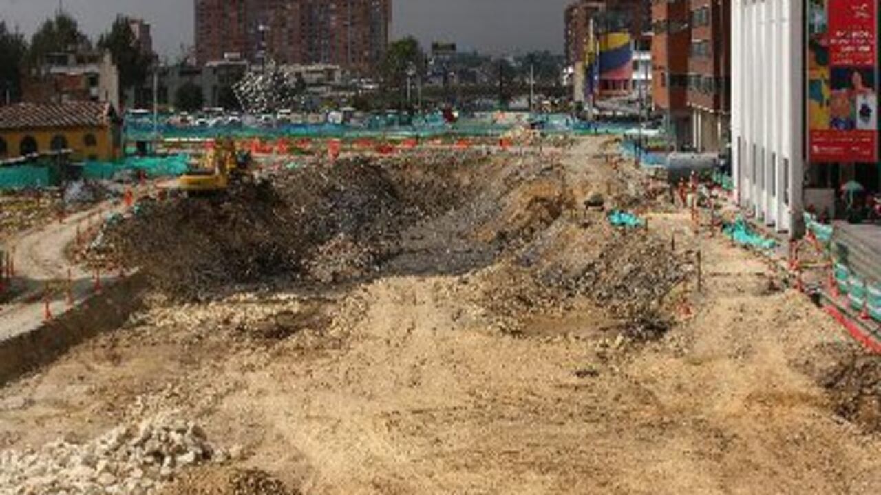 Obras troncal de la calle 26 de Transmilenio, que se ubica muy cerca del Concejo de Bogotá.