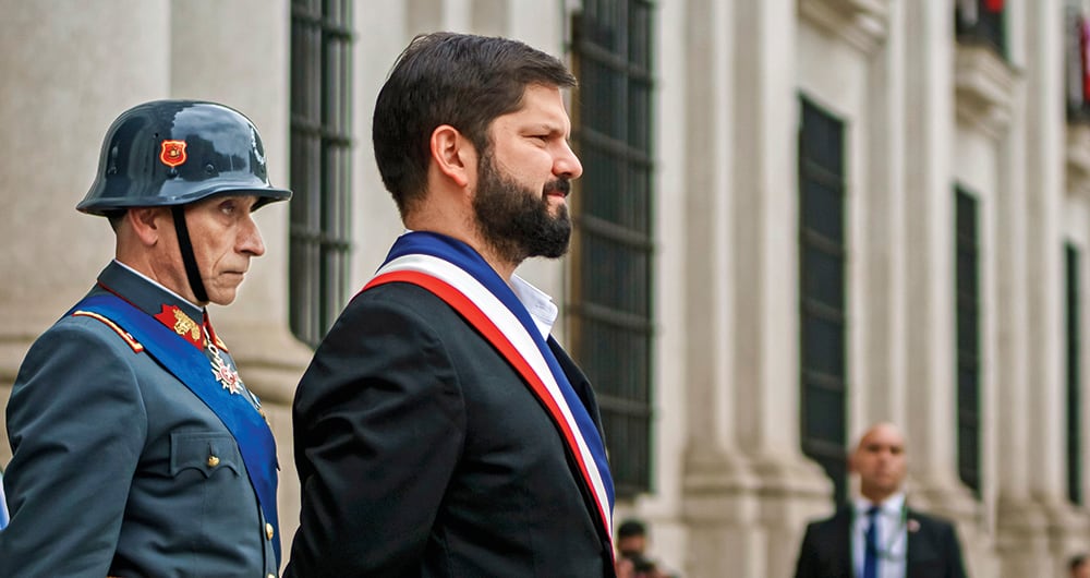Boric ha ido, lentamente, mejorando su imagen, pero aún le falta mucho para ser popular entre la ciudadanía.