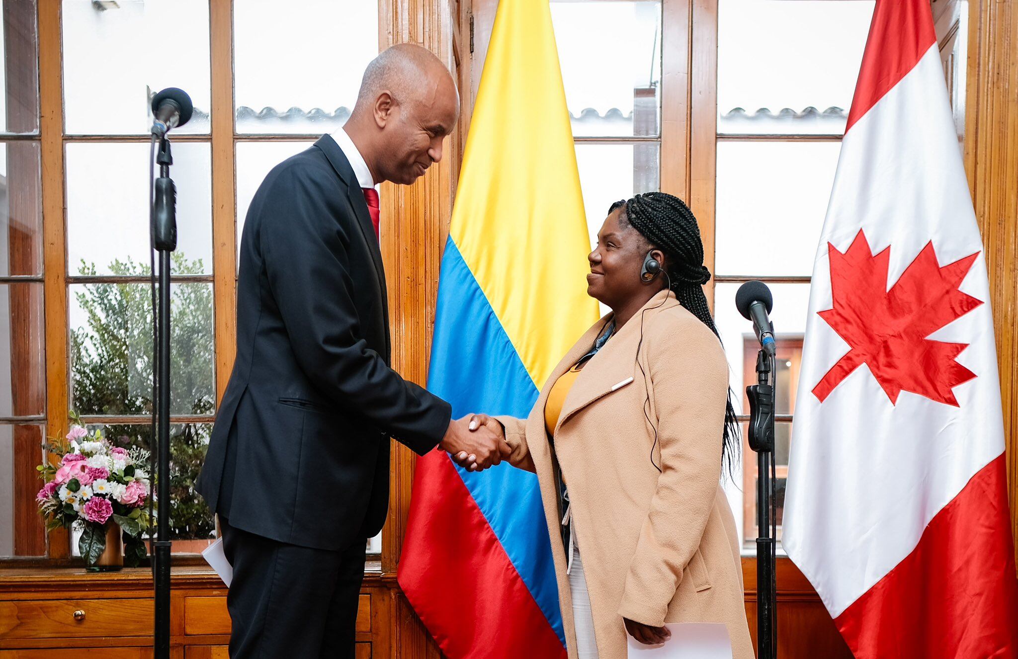 Los gobiernos de Ottawa y Bogotá se comprometieron a trabajar por la igualdad de género.