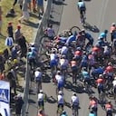 La caída masiva en la segunda etapa del Tour de Francia 2022 en la que estuvo involucrada Daniel Felipe Martínez