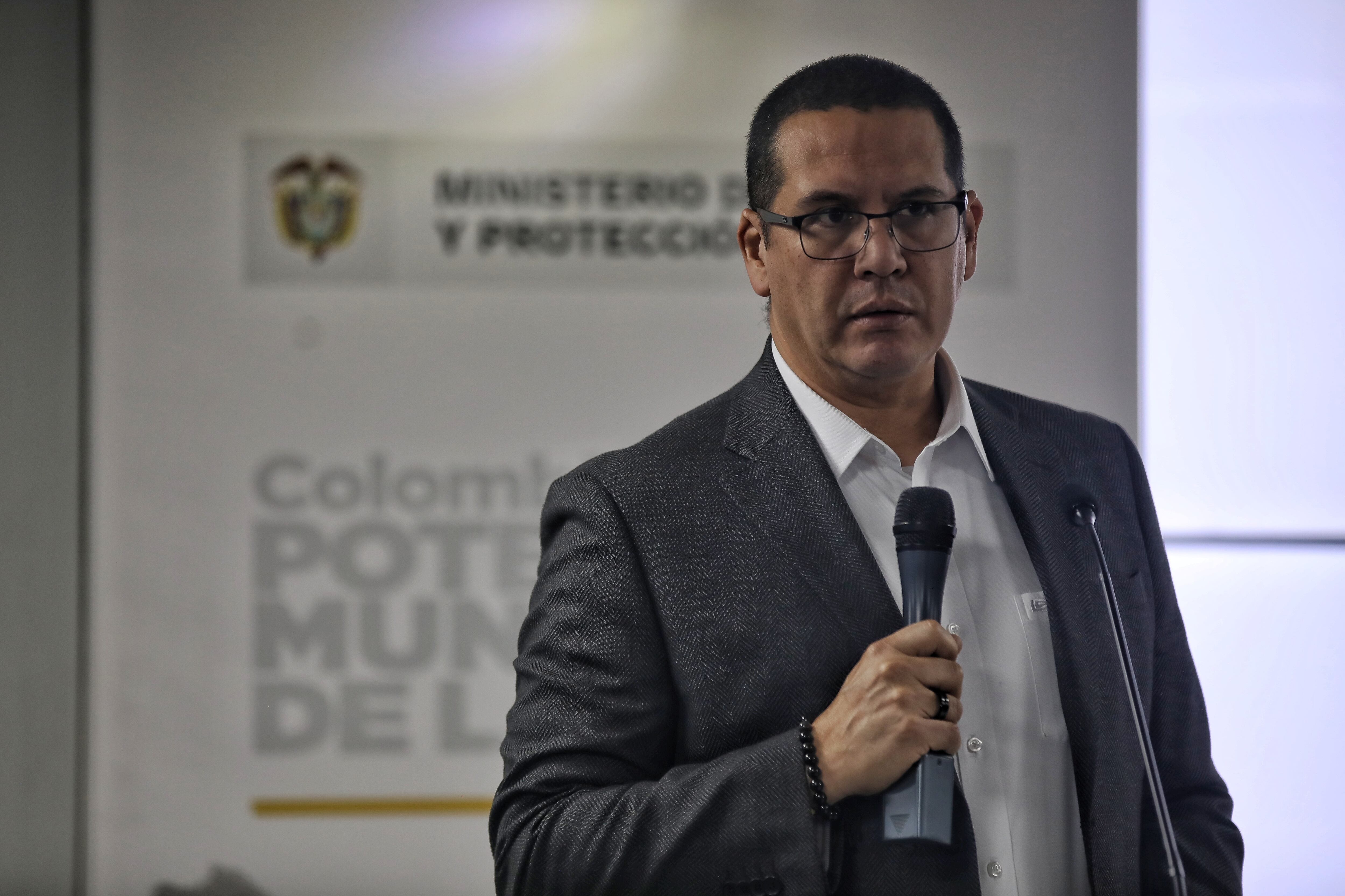 Rueda de prensa La salud, un asunto de todos
Superintendente de salud Giovanni Rubiano