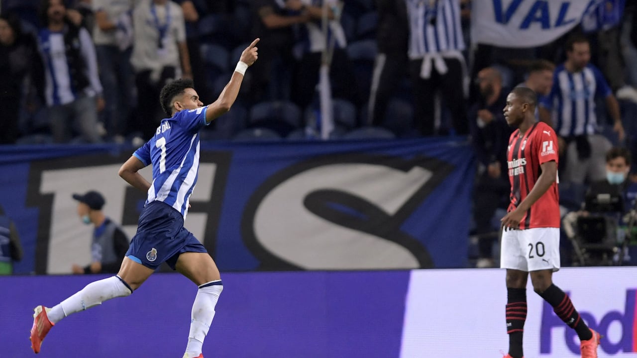 Luis Díaz celebrando el único tanto con el que Porto venció a Milan