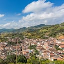 Por medio de la Fundación ProJericó se contribuye al desarrollo del municipio, trabajando de la mano de las autoridades y los líderes locales.