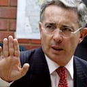 Gustavo Petro y Álvaro Uribe.