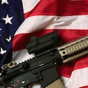 Este sería el rifle AR-15 con el que se armarían varias escuelas de Carolina del Norte