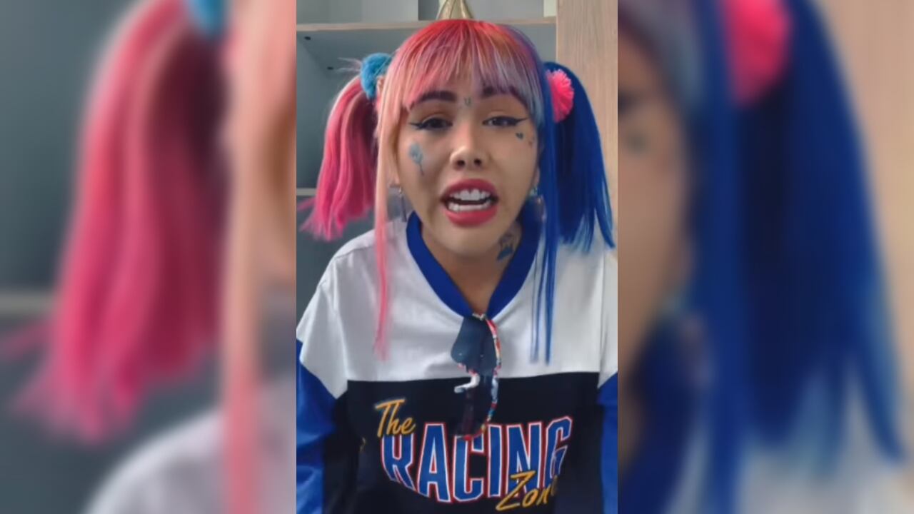 La influenciadora señaló que sufrió bastante cuando tuvo que retirarse los biopolímeros. Foto captura de pantalla tomada de Instagram @yinacalderondjoficial