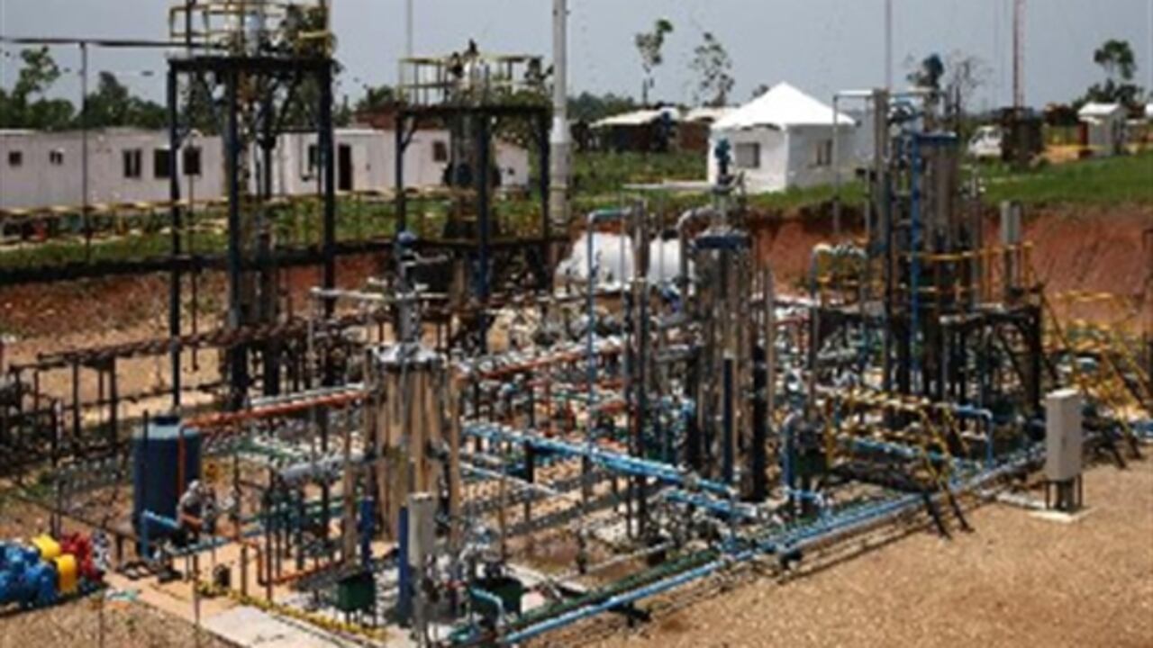 en agosto de 2013 la producción promedio de petróleo alcanzó 1.031.000 barriles por día.