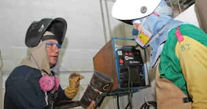 La educación para el trabajo debe estar articulada con la industria y los sectores productivos.