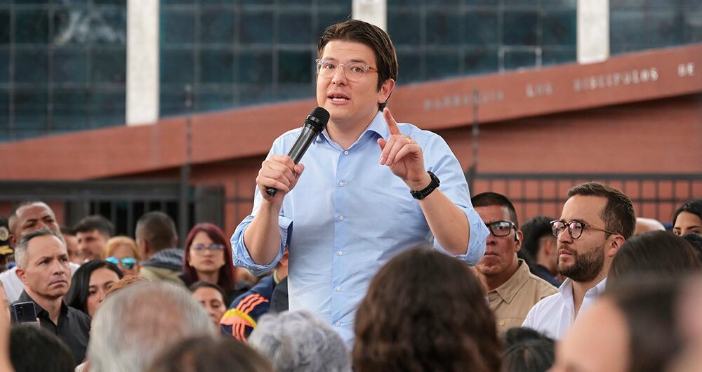 Triana asegura que capturarán a los autores intelectuales del atentado contra Miguel Uribe Turbay.