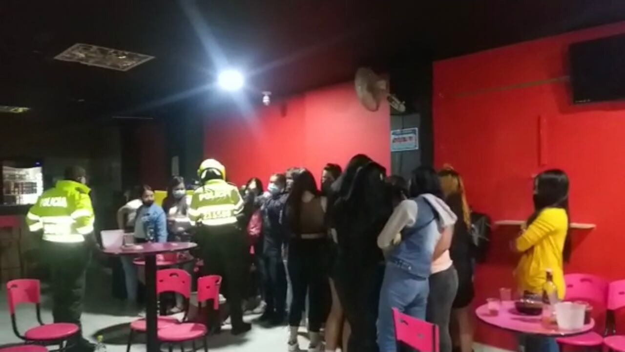 Los datos de la Policía Metropolitana de Bogotá reportan que durante los primeros días del mes de enero se realizaron 9.879 órdenes de comparendo por incumplimiento de los decretos del Gobierno nacional.