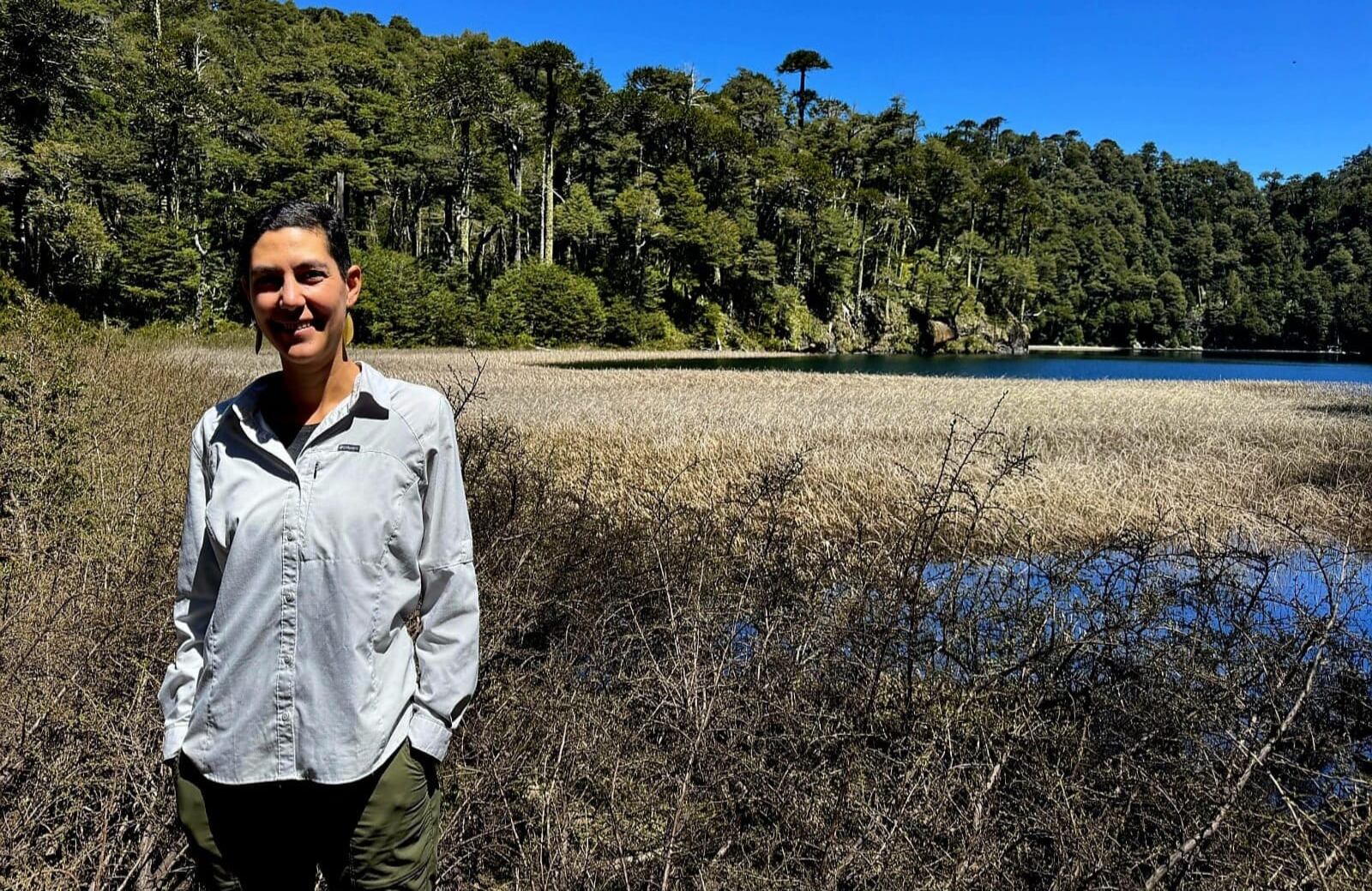 Beatriz Mogollón, sobreviviente de cáncer, promueve la sanación a través de la naturaleza.