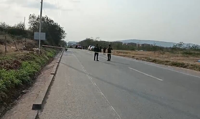 La zona fue acordonada tras la fuerte explosión.