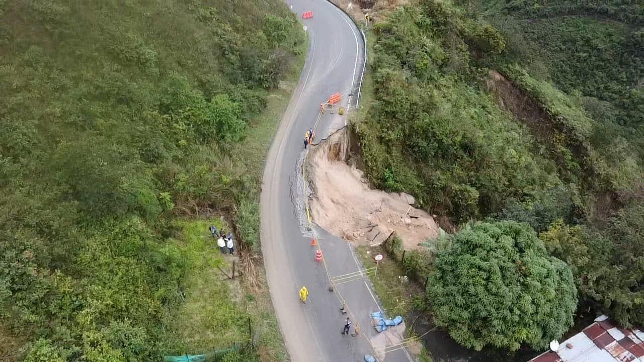 Esta imagen corresponde a una perdida de banca registrada en el año 2022 en el sector La Curva, donde actualmente se encuentra nuevamente afectada.
