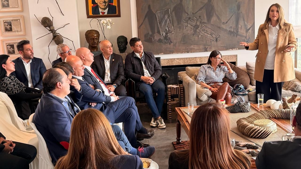 Paloma Valencia se reunió con la bancada del Partido Liberal.