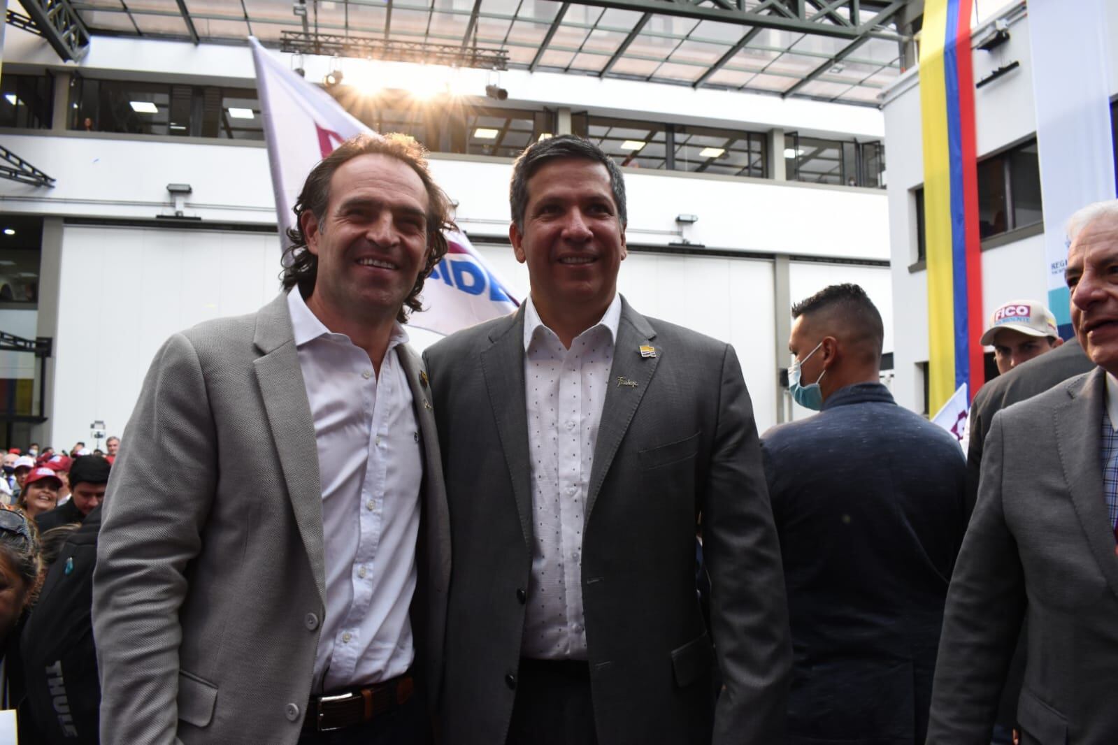 Federico Gutierrez y Rodrigo Lara Sánchez inscripción a la Presidencia de la República