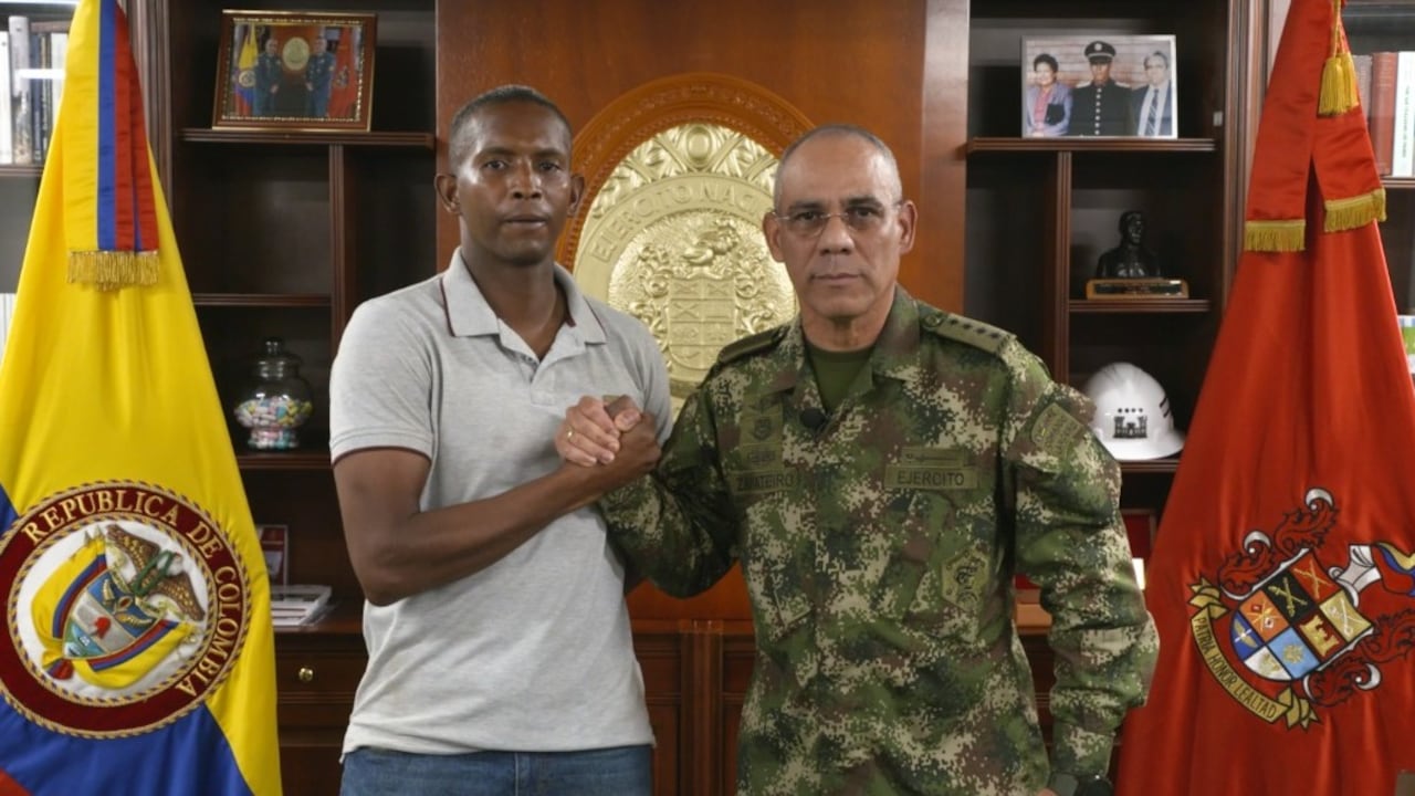 Soldado Medrano y general Zapateiro dejan claro que las diferencias raciales haces grande al Ejército colombiano