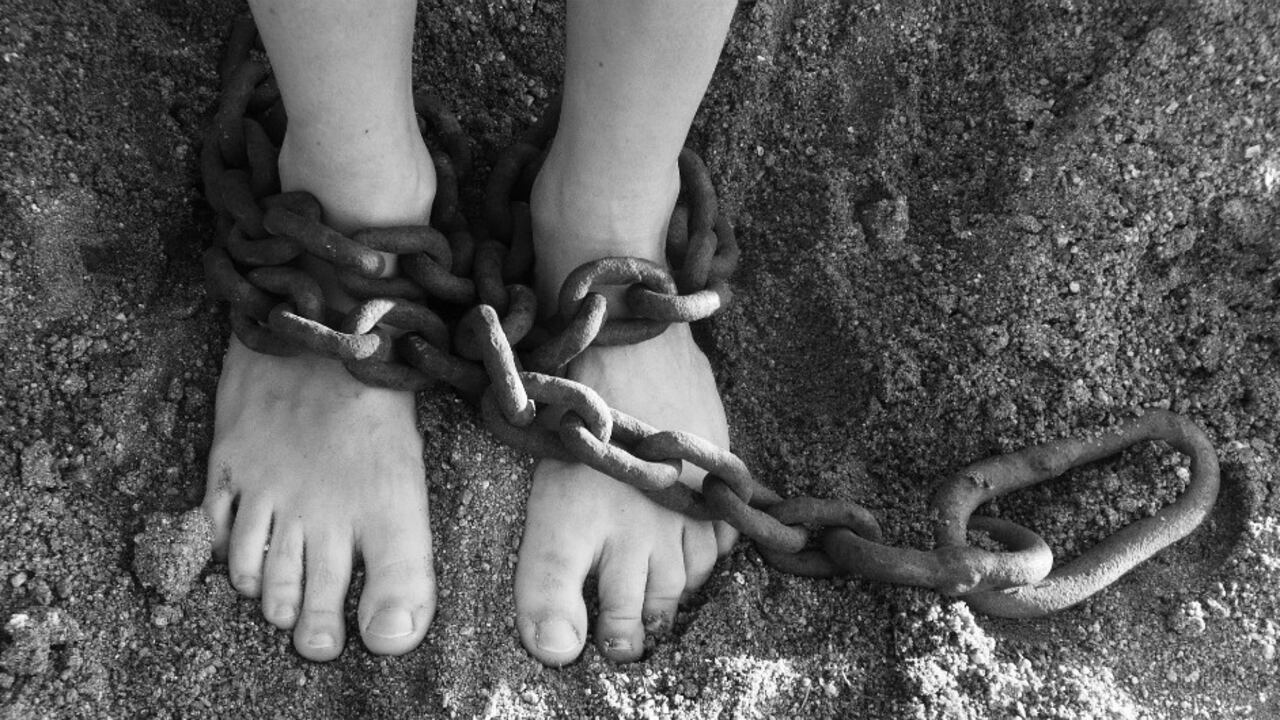 Militares y policias víctimas del secuestro y la toma de rehenes