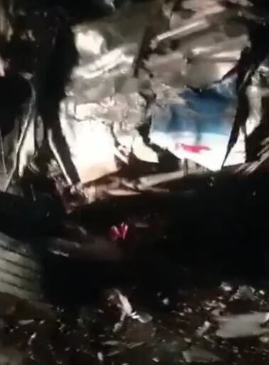 El choque dejó los vehículos en gran parte destruidos