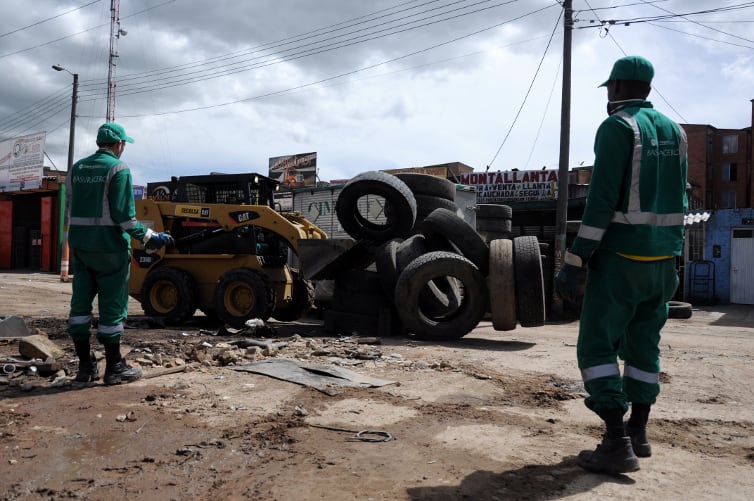 Si quiere deshacerse de las llantas de manera responsable ubique los puntos de entrega en los Ecopuntos. 