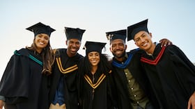 Becas / Universidad / Estudiar