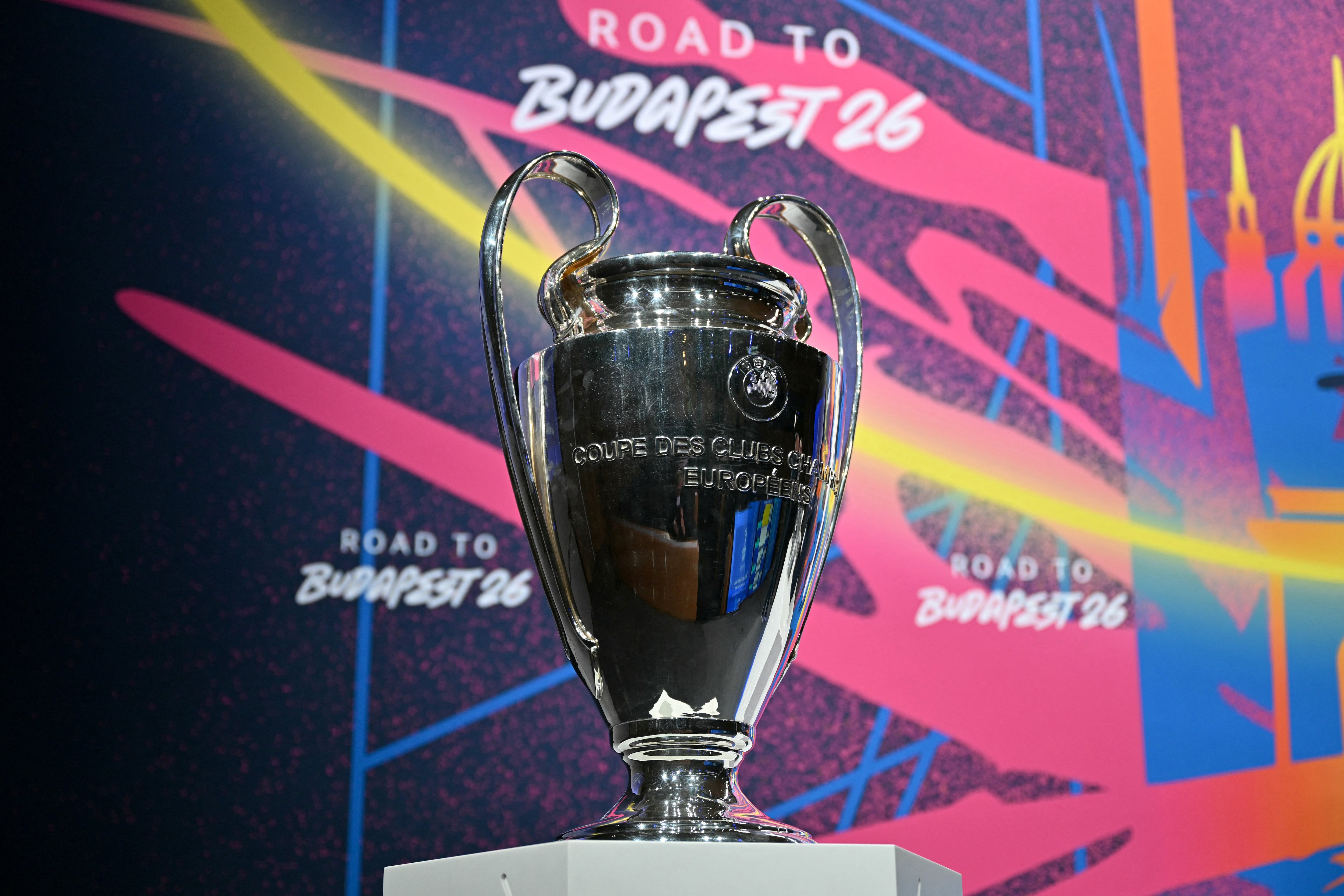 El apetecido trofeo de la Champions League, que en su temporada 2025/2026 tendrá como sede de la final la ciudad de Budapest