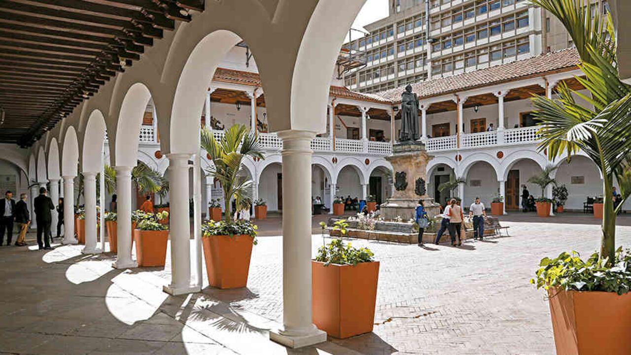 "El Rosario es una universidad que ha tenido un enorme valor en la historia del país y especialmente en los momentos más trascendentales, desde los movimientos de independencia hasta los diálogos de paz"