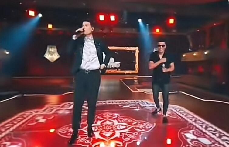 Pipe Bueno cantó junto a su imitador en 'Yo me llamo'