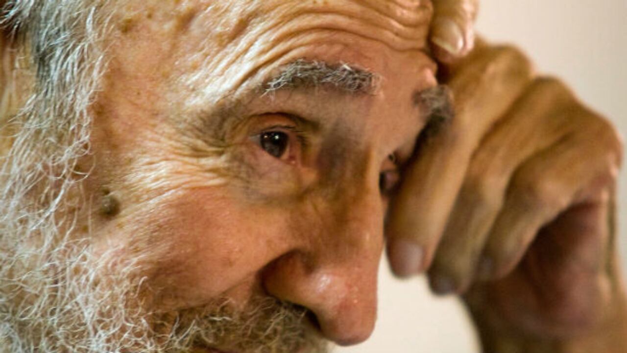 Fidel Castro está “muy motivado con el trabajo de investigación y de experimentación biológica.