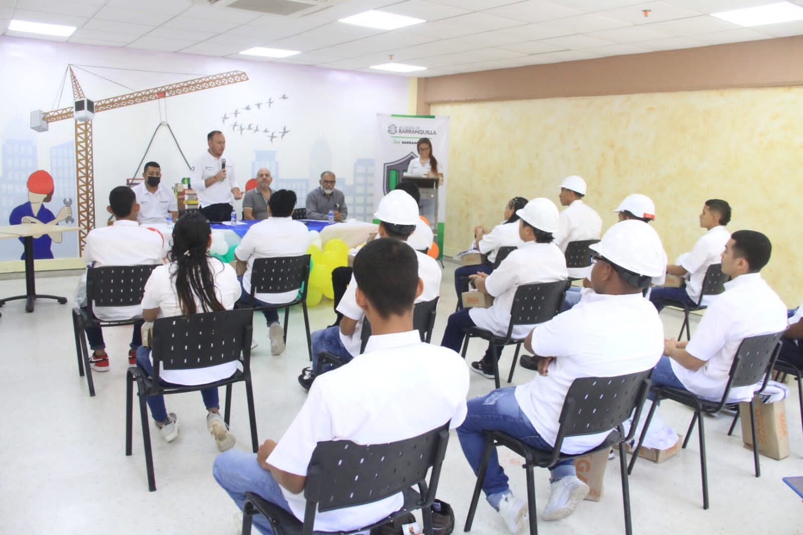 Con estas becas los jóvenes se certificarán como tecnólogos en obras de infraestructura vial y urbanismo.