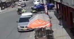 Los agentes, pertenecientes a la Reacción Bancaria (GUFUD), se movilizaban en una motocicleta y chocaron de frente contra una camioneta mientras se dirigían a atender un caso.