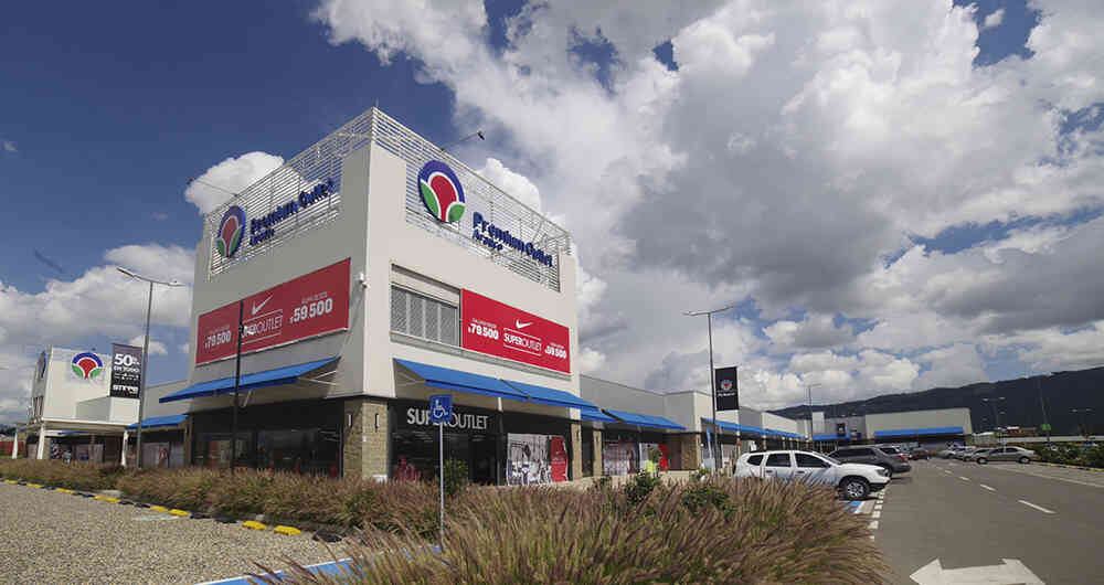 Actualmente, Parque Arauco tiene cuatro centros comerciales en operación en Colombia. Parque La Colina de Bogotá es uno de ellos.