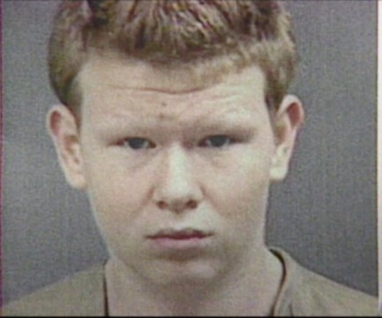 Así lucía el hombre cuando fue arrestado por el crimen de la menor.